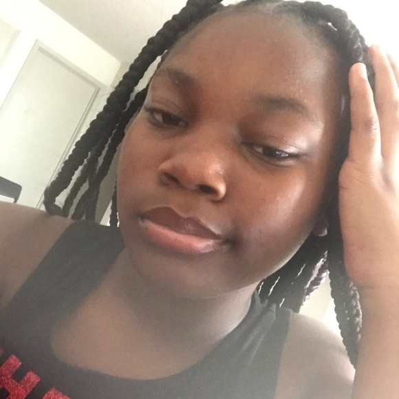 Meet your Posher, J’la - Picture 1 of 1